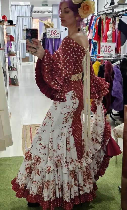 TRAJE DE FLAMENCA- DOS PIEZAS - ESTAMPADO COMBINADO CON LUNAR - BLANCO & MAQUILLAJE