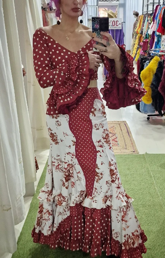 TRAJE DE FLAMENCA- DOS PIEZAS - ESTAMPADO COMBINADO CON LUNAR - BLANCO & MAQUILLAJE