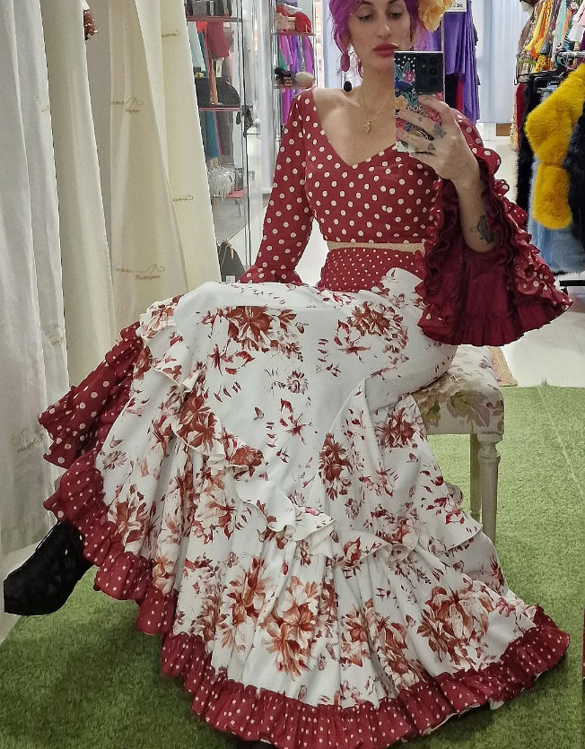 TRAJE DE FLAMENCA- DOS PIEZAS - ESTAMPADO COMBINADO CON LUNAR - BLANCO & MAQUILLAJE