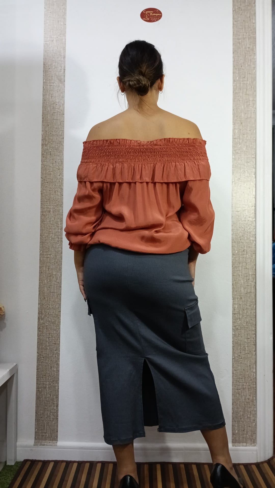 BLUSA - NIDO ABEJA CON VOLANTE - CALDERA