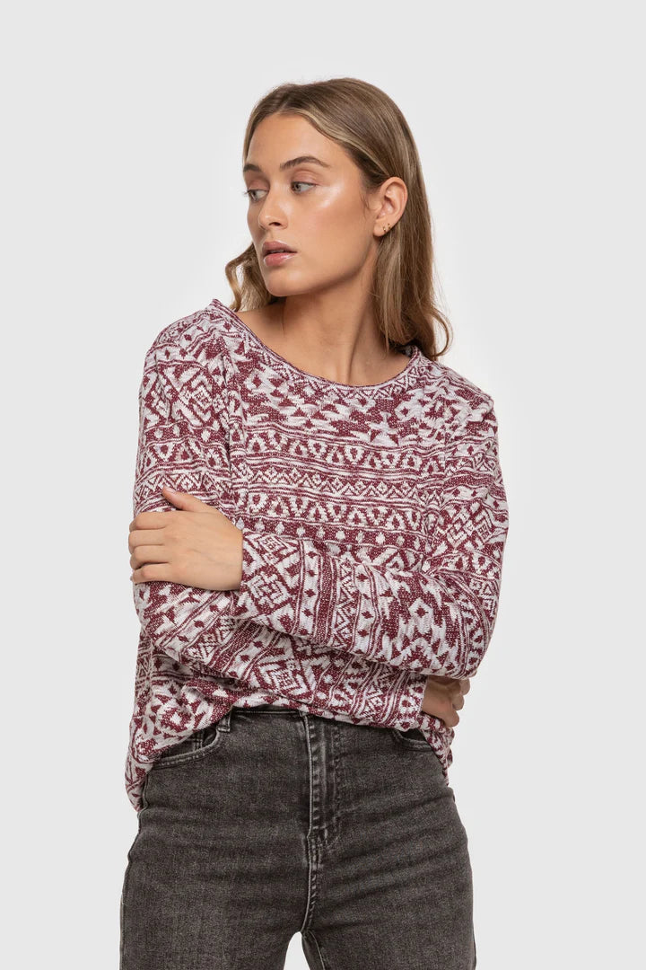 CAMISETA - ESTAMPADO MOSAICO - BURDEOS & BLANCO