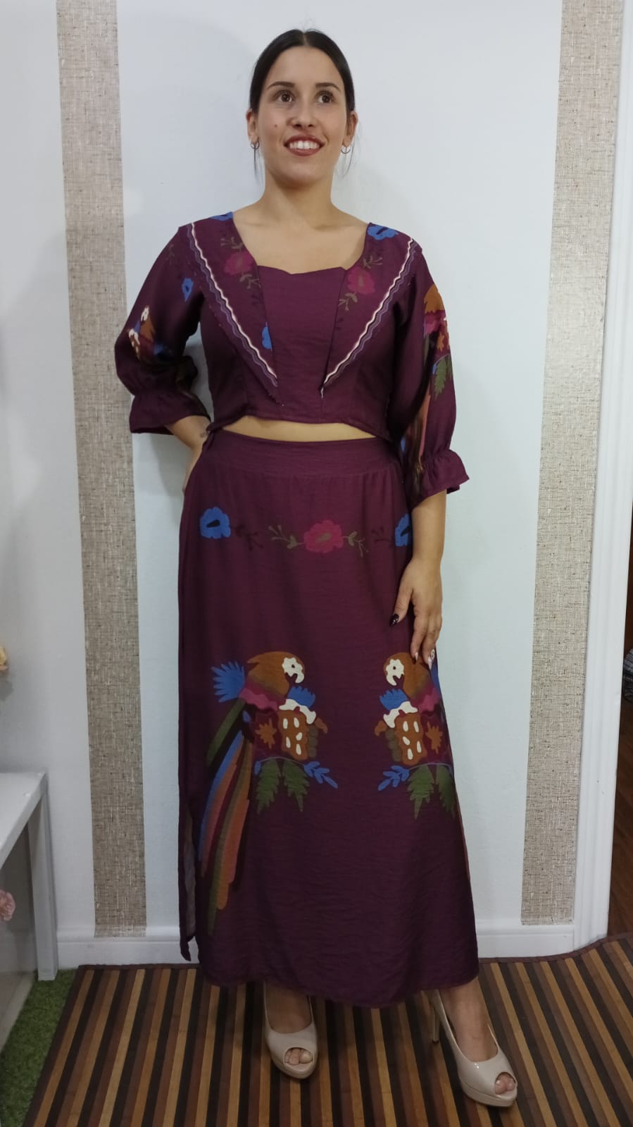 CONJUNTO - DOS PIEZAS ESTAMPADO - BURDEOS