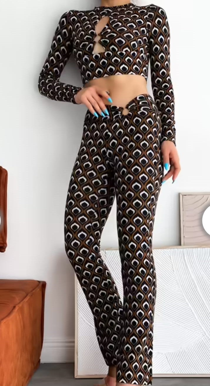 CONJUNTO - ESTAMPADO - TONOS OSCUROS