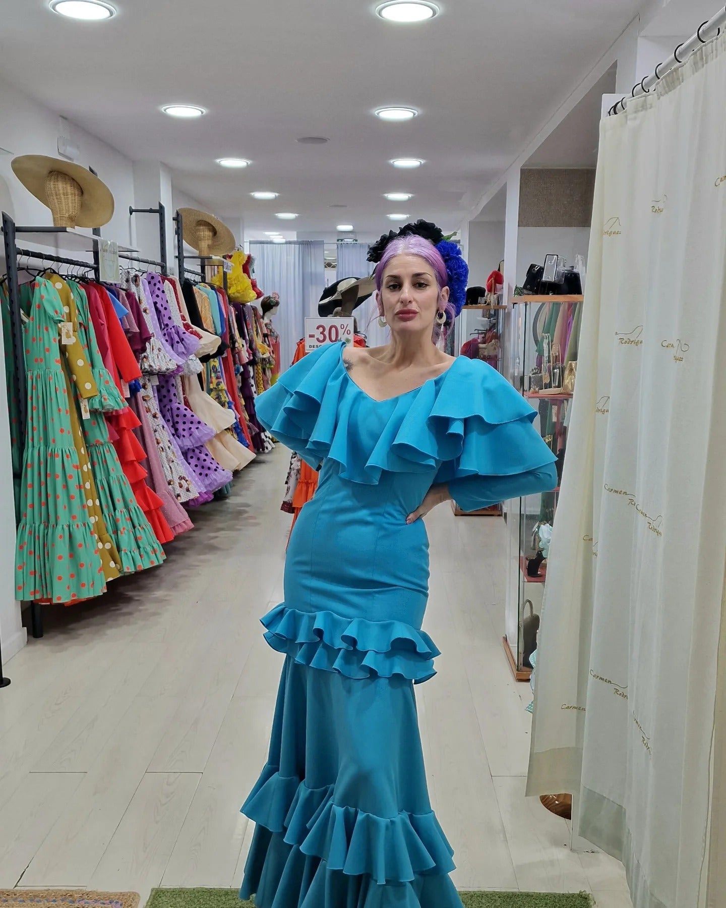 TRAJE DE FLAMENCA - AZUL CON CANCAN NEGRO