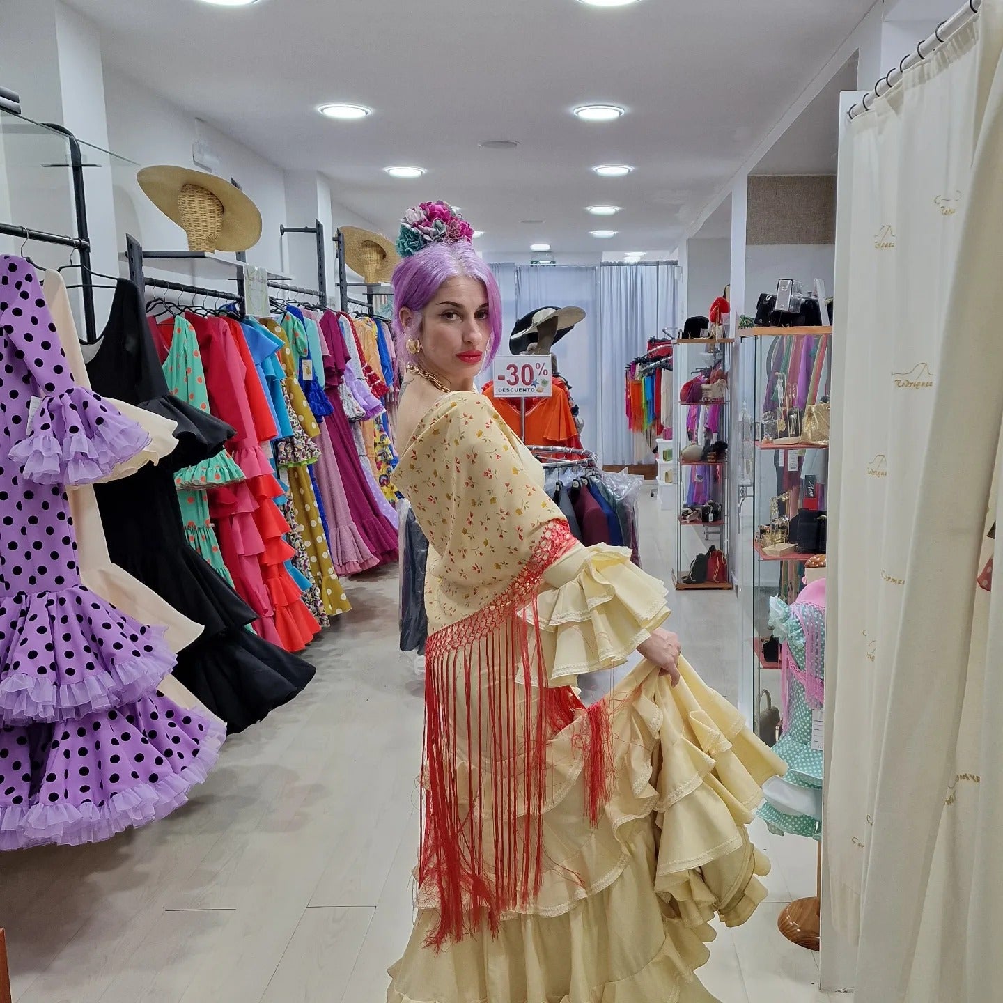 TRAJE DE FLAMENCA - LISO - BEIGE