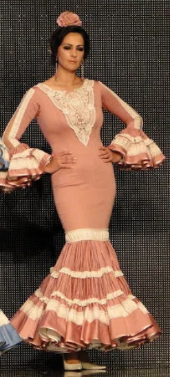 TRAJE DE FLAMENCA - CANASTERO - APLICACIONES DE ENCAJE