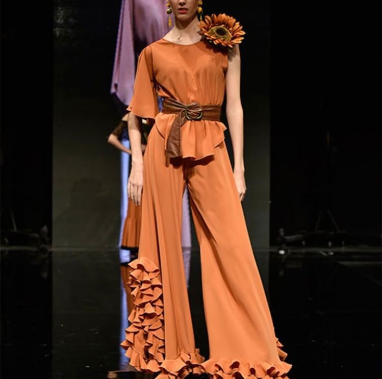 TRAJE DE FLAMENCA - BLUSA Y PANTALON -