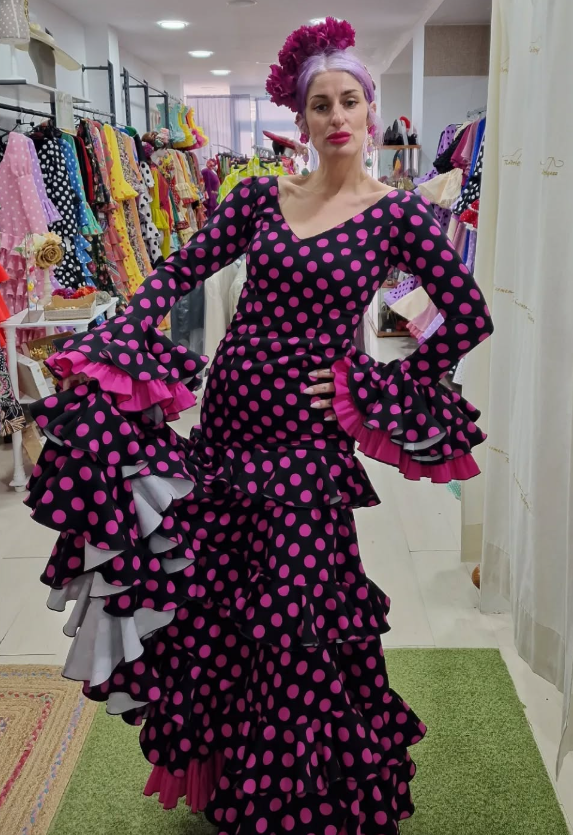 TRAJE DE FLAMENCA - NEGRO LUNAR FUCSIA