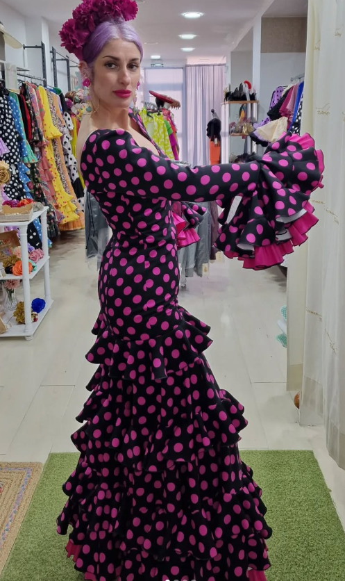 TRAJE DE FLAMENCA - NEGRO LUNAR FUCSIA
