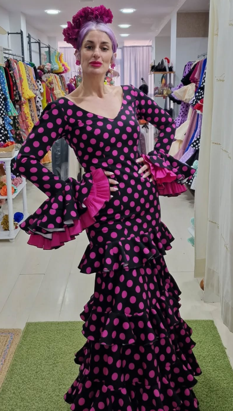 TRAJE DE FLAMENCA - NEGRO LUNAR FUCSIA
