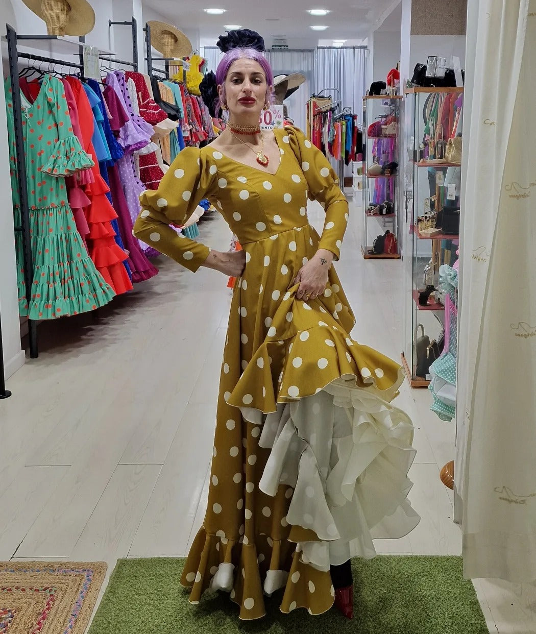 TRAJE DE FLAMENCA - MOSTAZA CON LUNAR BLANCO