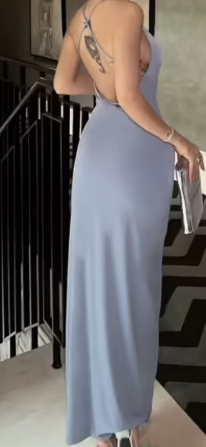 VESTIDO - LARGO DE SISA & ESPALDA DESCUBIERTA - CELESTE SUAVE