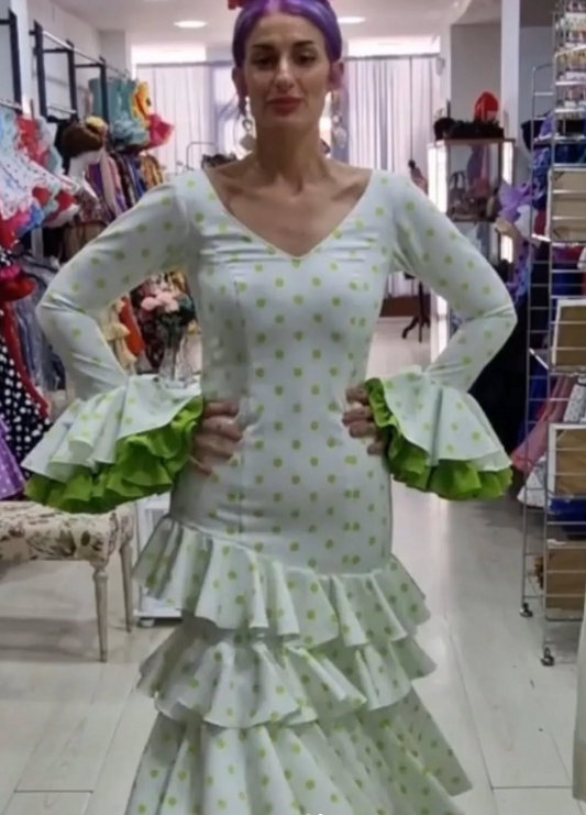 Traje de flamenca - Blanco lunar verde pistacho