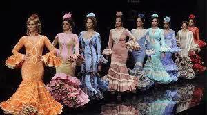 9 Traje de flamenca - Canastero con aplicaciones de encaje