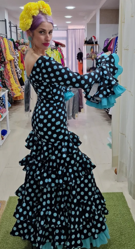 TRAJE DE FLAMENCA  - NEGRO CON LUNAR Y CANCAN AGUA MARINA